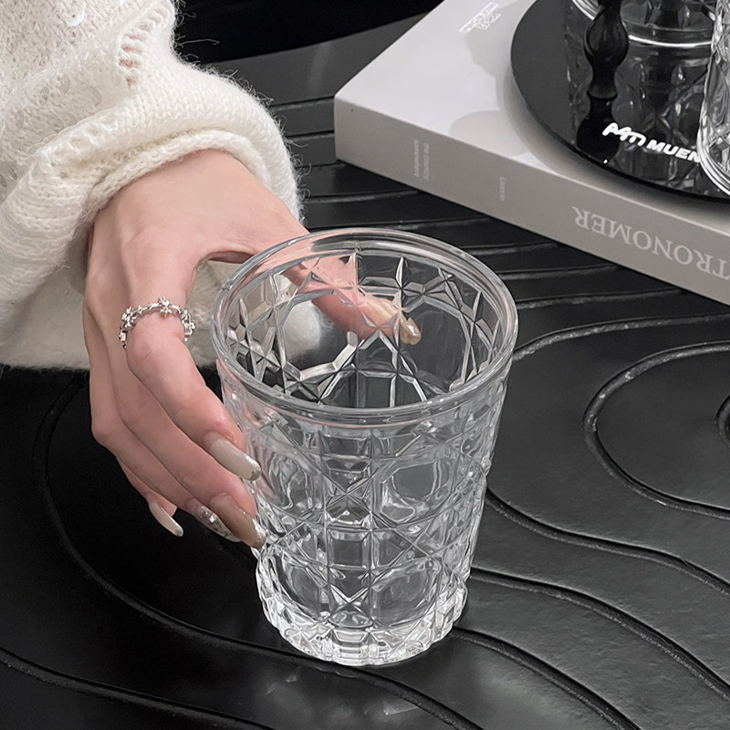 خمر الماس منقوشة ، زجاج النبيذ - مراجعة Wine Beer Coffee وسعره