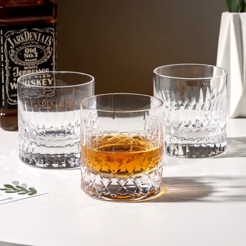 اليدوية ويسكي الزجاج إدو قطع ا - مراجعة Wine Beer And Spirits وسعره